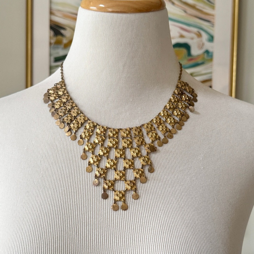 VNTG Gold Tone Geometric Statement‎ Bib Necklace Dainty Pendant Dangling Charm